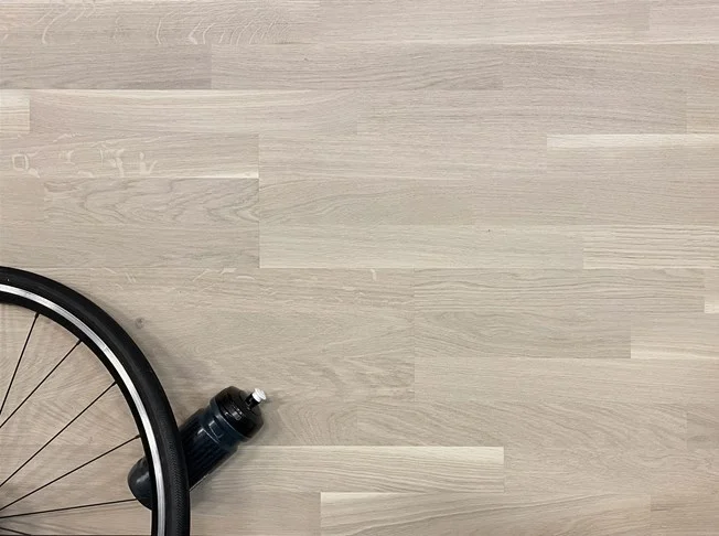 Ek 3-stav Natur VITKALKAD, borstad 5G