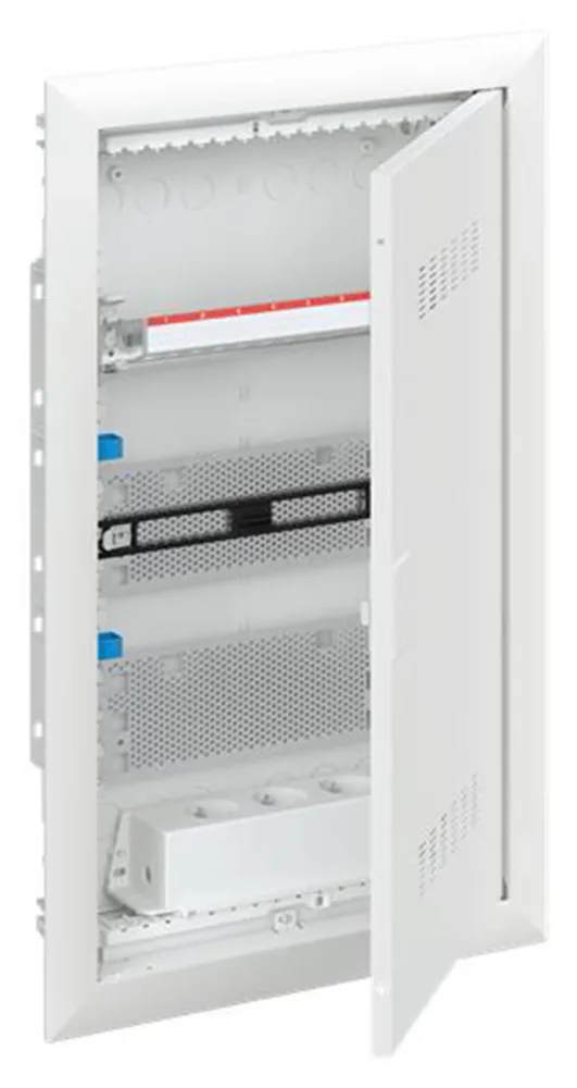 ABB UK600 2CPX031385R9999 Normcentral infälld, patch, ventilerad dörr 4-radig