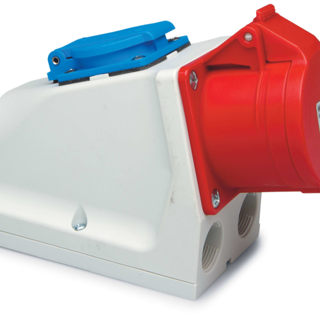 VÄGGUTTAG ABL 416-6+SCHUKO IP44