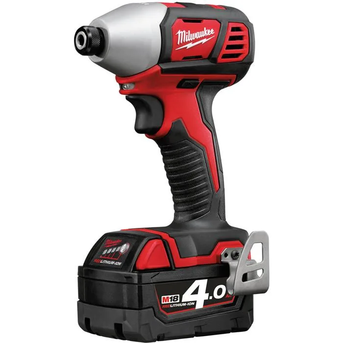 Milwaukee M18 BID-402C Slagskruvdragare med batteri och laddare